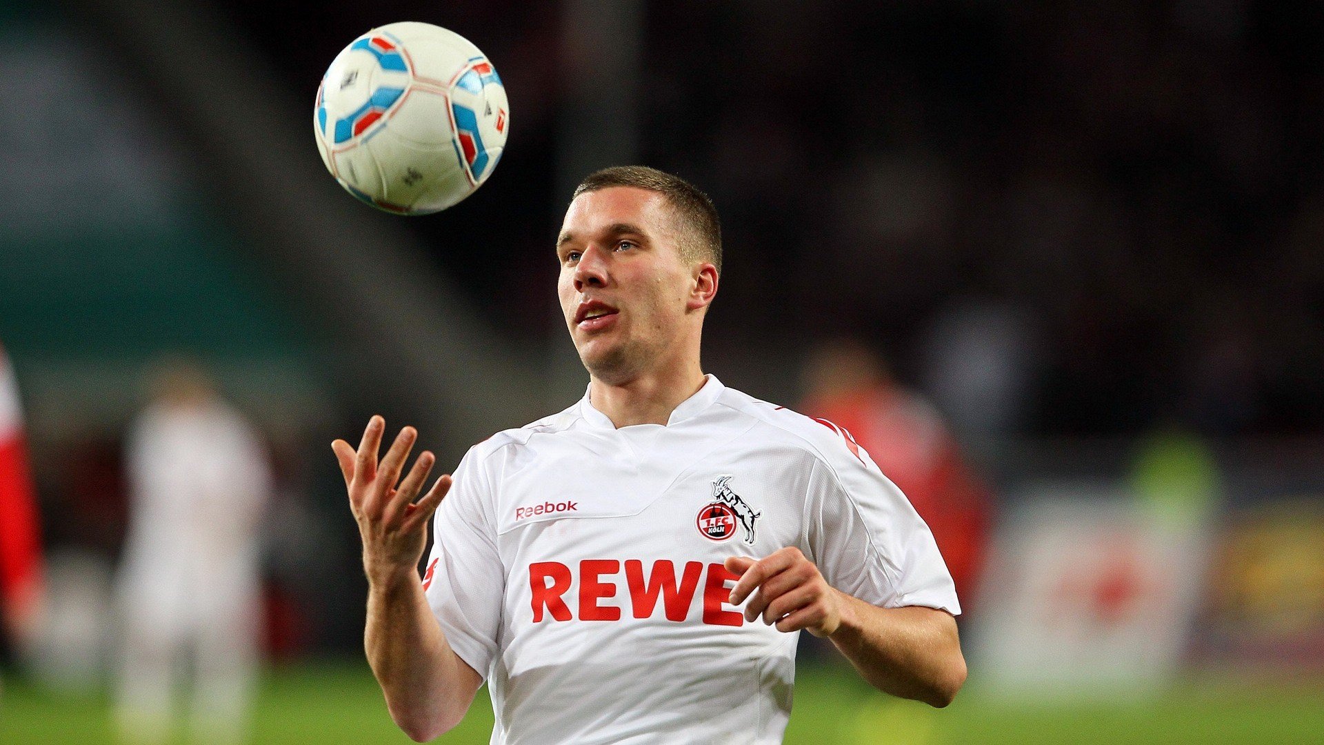 爱游戏ayx-AI裁判系统实现全场自动判罚，比赛公平性再上台阶，ai裁判最早运用于哪一年